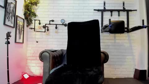 Snapshot of gabrieldraven chatting on October 17, 12:36 am gabrieldraven online show from October 17, 12:36 am