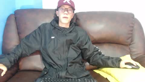 Snapshot of gadiel_sex chatting on February 17, 11:20 pm gadiel_sex online show from February 17, 11:20 pm
