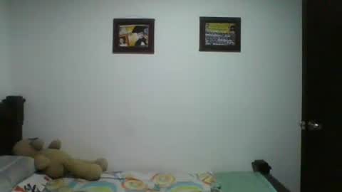 Snapshot of gadiel_sex chatting on February 27, 11:41 am gadiel_sex online show from February 27, 11:41 am