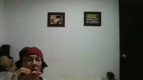 Snapshot of gadiel_sex chatting on February 19, 9:36 pm gadiel_sex online show from February 19, 9:36 pm