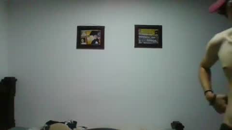 Snapshot of gadiel_sex chatting on March 11, 12:11 am gadiel_sex online show from March 11, 12:11 am