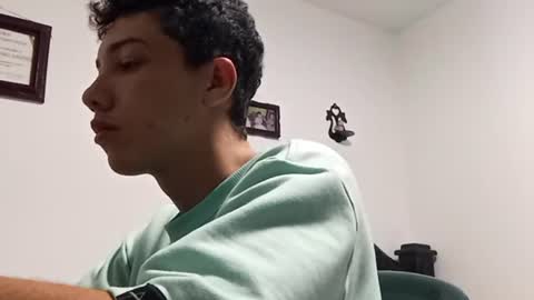 Snapshot of gadiel_sex chatting on September 28, 10:08 pm gadiel_sex online show from September 28, 10:08 pm
