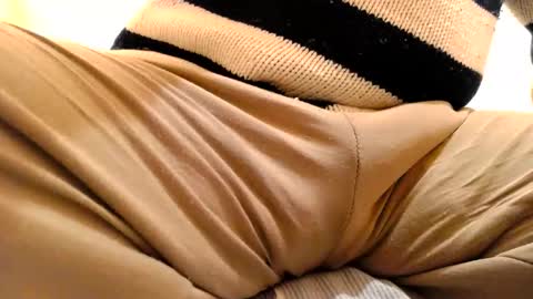 Snapshot of gae89tano chatting on March 4, 8:05 pm gae89tano online show from March 4, 8:05 pm