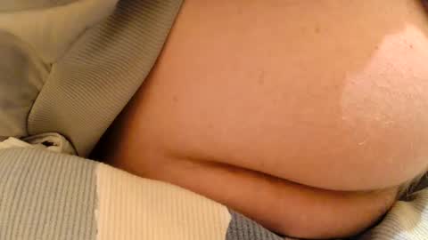Snapshot of gae89tano chatting on January 24, 9:58 pm gae89tano online show from January 24, 9:58 pm
