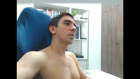 gatosarado23 online show from December 16, 5:03 am