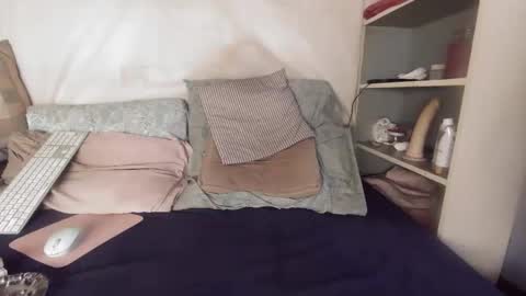 gayrobbin online show from April 23, 12:29 pm