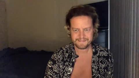 Snapshot of gcsurfer81 chatting on January 17, 7:41 am gcsurfer81 online show from January 17, 7:41 am