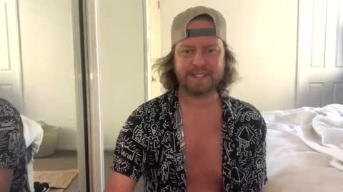 Snapshot of gcsurfer81 chatting on October 8, 12:59 am gcsurfer81 online show from October 8, 12:59 am