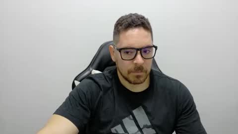 genesis_wb online show from April 3, 2:08 am