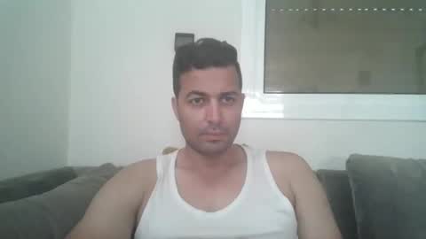 Snapshot of genteldevil chatting on December 4, 10:13 am genteldevil online show from December 4, 10:13 am