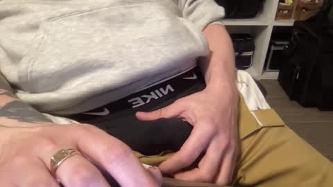 Gentle Stranger online show from December 3, 4:24 pm