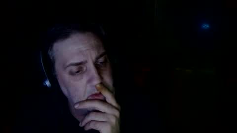 geoffbmn online show from April 26, 3:59 am
