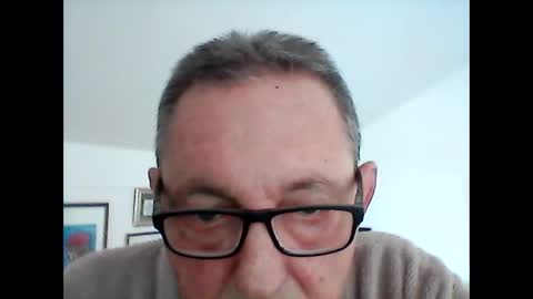 georg1412 online show from April 1, 2:03 pm