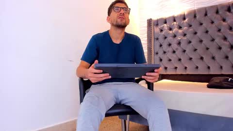 george online show from March 18, 5:21 am