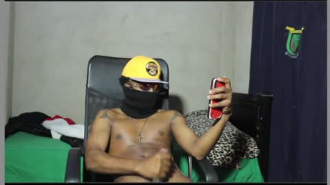 Snapshot of ghettolife2020 chatting on January 17, 3:11 pm ghettolife2020 online show from January 17, 3:11 pm