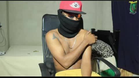Snapshot of ghettolife2020 chatting on January 25, 2:58 am ghettolife2020 online show from January 25, 2:58 am