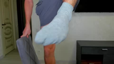 gilbertogonzales online show from March 9, 5:22 am