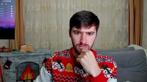 gilbertogonzales online show from December 15, 7:13 am