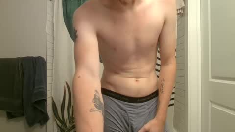 Gingerbr3ad121 online show from September 15, 8:21 pm