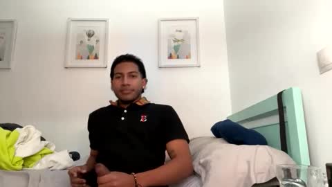 giraldosan320 online show from October 30, 2:29 pm