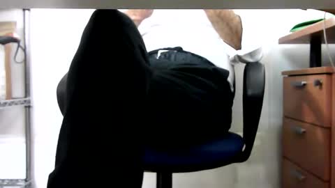 Snapshot of gitano691 chatting on January 22, 8:18 am gitano691 online show from January 22, 8:18 am