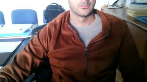 giuseppevai1 online show from October 6, 8:30 am