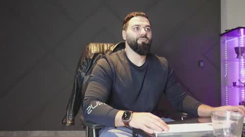 Matthew .. for short call me Matt online show from March 5, 8:38 pm