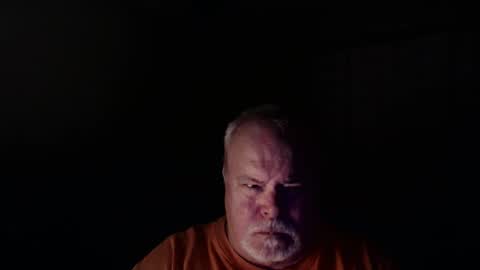 gmctruckguy online show from April 12, 12:47 am