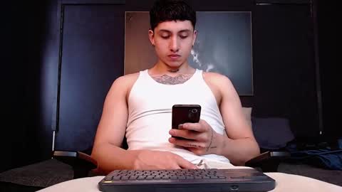 Snapshot of god_of_olympus1 chatting on October 17, 12:09 pm steven online show from October 17, 12:09 pm