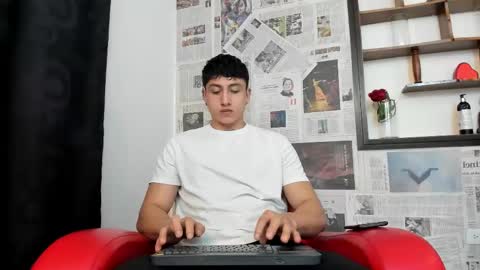 Snapshot of god_of_olympus1 chatting on February 26, 11:20 am steven online show from February 26, 11:20 am