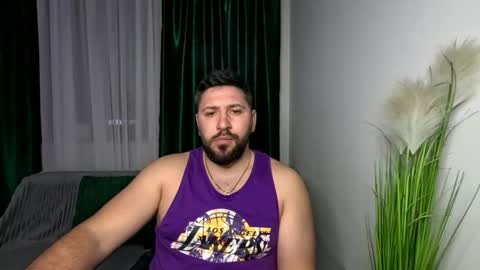 gold_alpha_boy online show from April 16, 7:03 pm