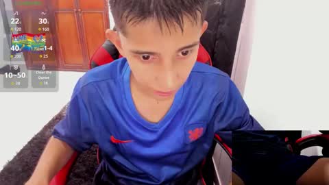 Snapshot of gomitaboy_1 chatting on October 16, 7:11 pm angel black online show from October 16, 7:11 pm