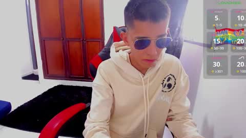 Snapshot of gomitaboy_1 chatting on September 11, 7:13 pm angel black online show from September 11, 7:13 pm