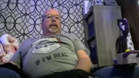 Snapshot of granitebuckeye1969 chatting on December 21, 12:31 am granitebuckeye1969 online show from December 21, 12:31 am