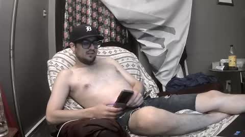 Get US to 1000 you wont be disapointed online show from July 1, 3:29 am