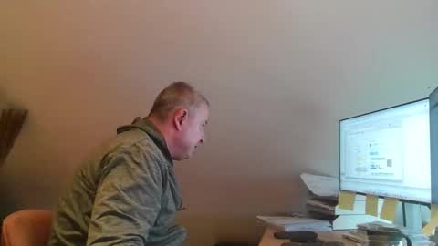 grau197077 online show from February 12, 10:32 am