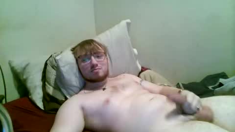 gravewalker22 online show from February 2, 3:16 am