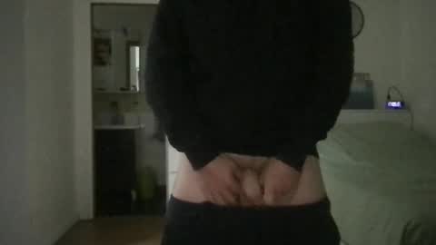Snapshot of greggy92 chatting on October 19, 3:04 pm greggy92 online show from October 19, 3:04 pm