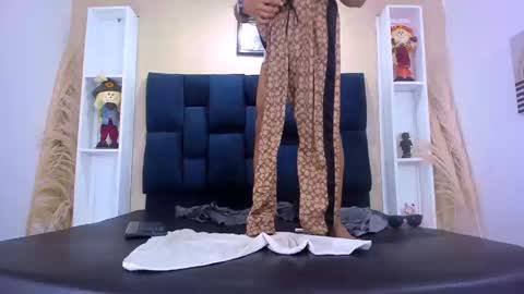 Snapshot of gregory_sforza chatting on September 27, 3:21 pm GregorySforza online show from September 27, 3:21 pm