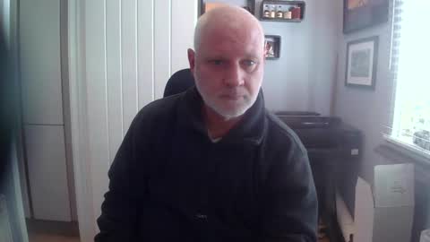 Snapshot of greyfox_6000 chatting on March 3, 10:55 am greyfox_6000 online show from March 3, 10:55 am