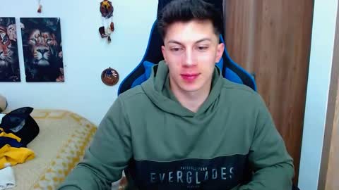 griego01 online show from January 20, 8:18 pm