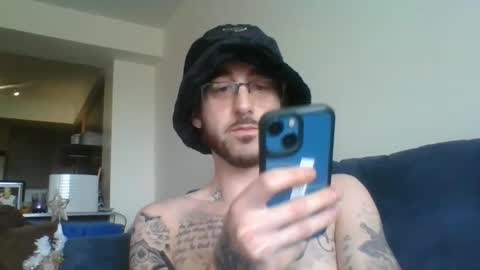 Snapshot of gringoloco253783 chatting on January 18, 5:26 pm certifiedloverboy online show from January 18, 5:26 pm