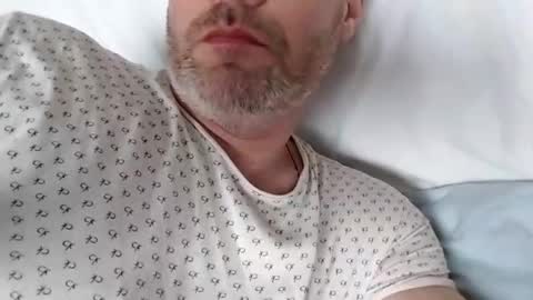 Snapshot of grzegorz34 chatting on January 26, 12:33 pm Greg online show from January 26, 12:33 pm