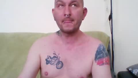 grzegorz40 online show from July 10, 8:29 am
