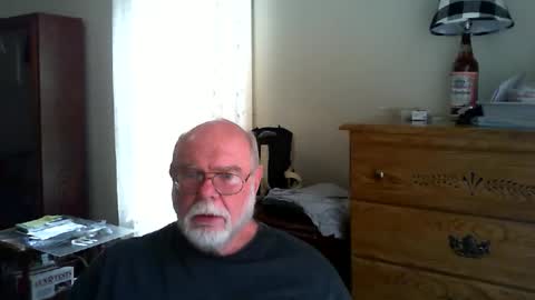 Gary online show from April 1, 4:04 pm