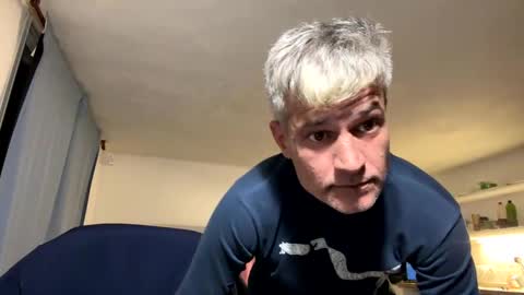 guardiannif_ online show from March 9, 9:25 pm