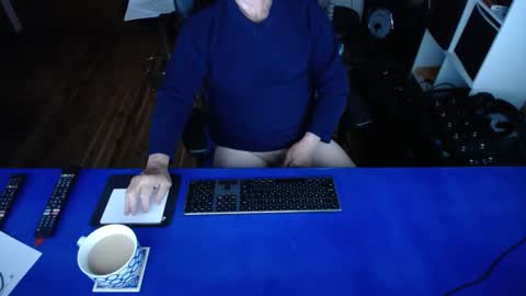 Snapshot of guesswhatigot2 chatting on January 18, 11:21 am guesswhatigot2 online show from January 18, 11:21 am