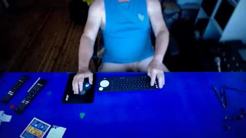 guesswhatigot2 online show from February 10, 6:51 am