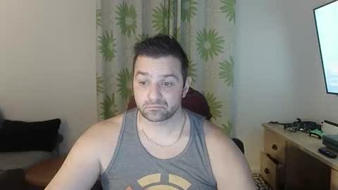 guillaume666286050 online show from March 12, 9:06 am