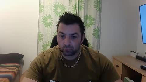 guillaume666286050 online show from January 17, 5:21 am